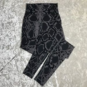 Lululemon Ziggy Python Snakeskin Tights Leggings